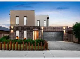 Modern Masterpiece Beautiful St Albans 4BR Home
