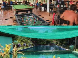 Bohemiaz Resort and Spa Kampot，位于贡布的酒店