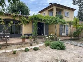 Maison de Charme au Milieu des Vignes avec Jardin et Parking à Gassin, près de Saint-Tropez