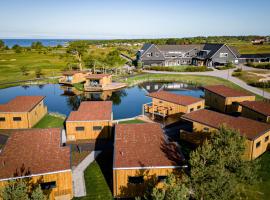 Halmstad Golfarena Hotell & Lägenheter，位于哈尔姆斯塔德的酒店