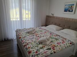 Rooms & Apartment Mama Mia，位于马林斯卡的旅馆