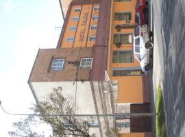 Hotel Kalous，位于多玛泽里塞的酒店