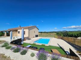 Villa de l'Agave - Avec piscine, 30min d'Alès，位于Saint-Jean-de-Maruéjols-et-Avéjan的酒店