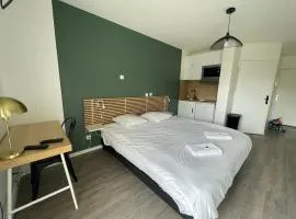 Bel appartement design tout confort (Parking Gratuit) à 10 minutes de Bordeaux