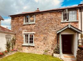 Exmoor, Devon - charming cottage , characterful and brimming with Hygge!，位于蒂弗顿的酒店