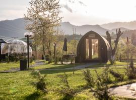 Glamp In Style Pods Resort，位于布朗的酒店