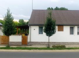 Servus Vendégház，位于Lengyeltóti的酒店