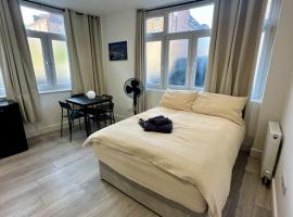 Studio Near London Bridge，位于Bellaghy的酒店