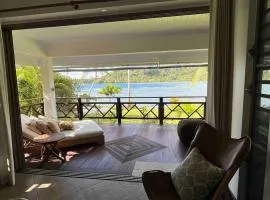 Blue Coral House, Luxury Waterfront