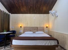 Serene River Cottages Sadhupul，位于Jūnga的酒店