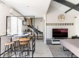 Studio moderne avec charme et accès propre