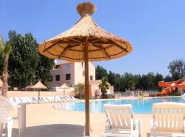 **Magnifique Nouveau Bungalow** Village Siblu - Plage - Piscine - Sauna...，位于瓦尔拉普拉日的酒店