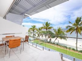 Noosa Retreat, Beach Access & Pool，位于努萨角的酒店