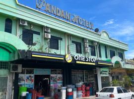 Pandan hotel，位于帕帕尔的酒店