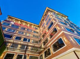 Hotel Crystal Pashupati，位于加德满都特里布万国际机场 - KTM附近的酒店