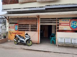Penginapan 69 Dadap，位于Dadap的酒店