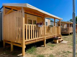 Camping Village Lido di Classe，位于利多克拉西的豪华帐篷营地