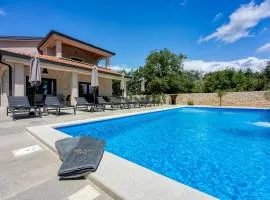 Villa Alves with Private Pool