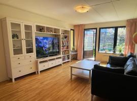 Nice 5 rooms house in Stockholm，位于斯德哥尔摩的酒店