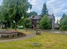 萨勒克旅馆，位于Salakas的酒店