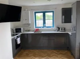 4 bedroom bungalow in Frampton