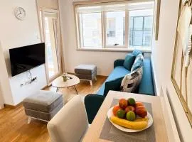 Four Views By The Sea Apartments