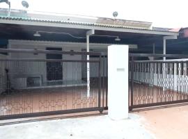 Cempaka Guesthouse 21 Batu Pahat，位于峇株巴辖的酒店