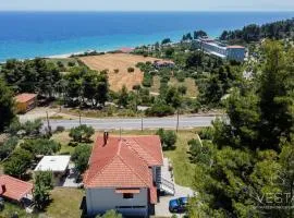 Ipsipili Villa with sea views and private garden