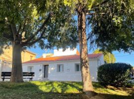 Vivienda turística rural cerca de Bardenas y Senda Viva，位于Fontellas的酒店