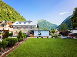 IMBACHHORN Pension in den Alpen，位于大格洛克纳山道旁富施的酒店