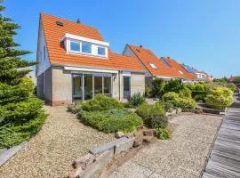 Gorgeous Home In Lemmer With House Sea View