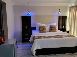 Zurich Garden Hotel，位于伯诺尼的酒店
