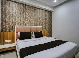 OYO HOTEL BHAVYA Palace，位于Nadiad的酒店