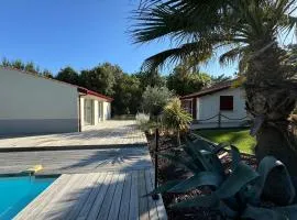 Villa Soulacaise plage à 100m Piscine Jardin 1400m2