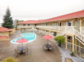 GuestPlace Inn & Suites