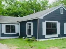 Ardmore Adventure Abode