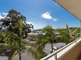 Bayview Apartments 10 42 Stockton St - Stylish apartment with air conditioning and Wi-Fi conveniently located in the heart of Nelson Bay