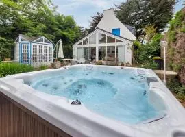 Cozy Home In Quiberon With Jacuzzi