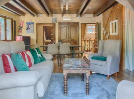 Saplan Real Estate Casa Izadi，位于博索斯特的酒店