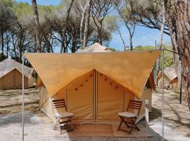 Camping Pla de la Torre，位于圣安东尼奥·德·卡隆的露营地