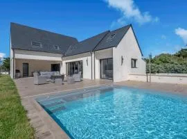 Maison 10 personnes avec piscine a 100m de la plage