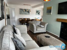 Beautiful 4 bed HS2 NEC Airport，位于Sheldon的酒店