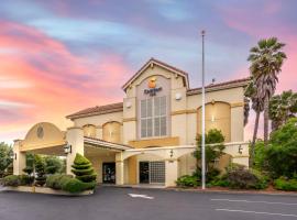 Comfort Inn Fairfield Napa Valley Area，位于考蒂利亚的酒店