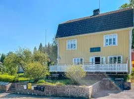 Stunning Apartment In Burseryd