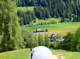 Naturedome Hof Camenisch，位于Stafel Alp的豪华帐篷营地