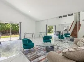 Spacious 3BR Villa in Miami with Fenced Backyard