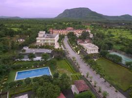 juSTa Rudra Resort & Spa, Kolad，位于科拉德的酒店