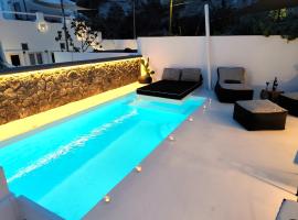 The Magic Luxury Cave Suites，位于弗通的公寓