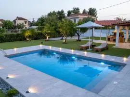 Private Pool Retreat - Georgia's Garden Oasis