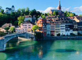Wohnung im Altstadthaus am Rhein，位于Laufenburg的酒店